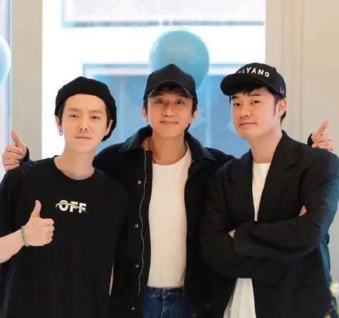 鹿晗邓超最新爆料,揭秘娱乐圈幕后故事